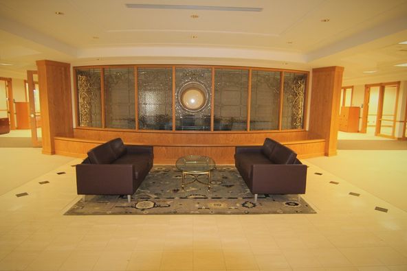 Magnavox Way Corporate Center: 1700 Magnavox Way, Fort Wayne, IN 46804